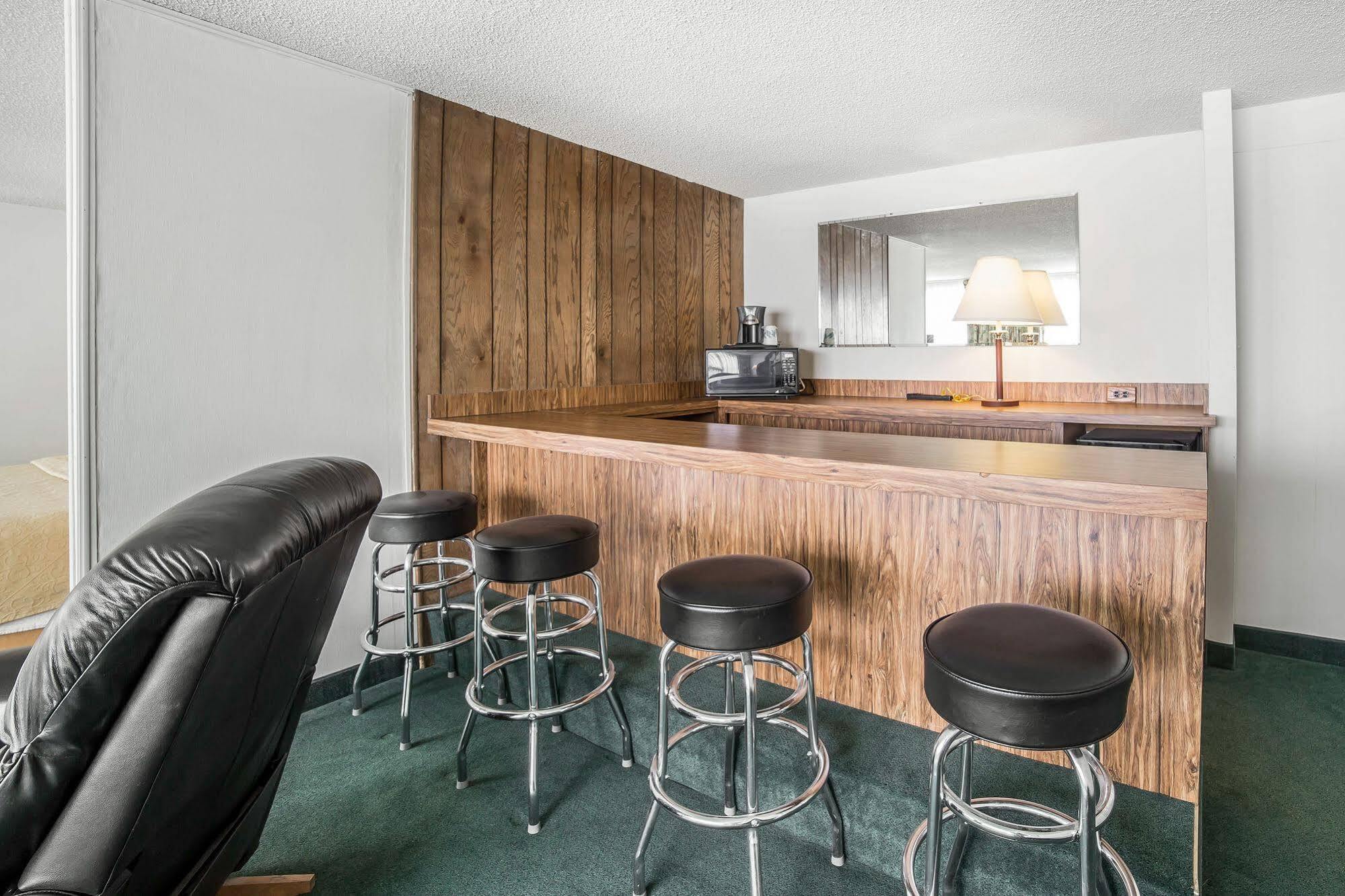 Baymont By Wyndham Center 3*