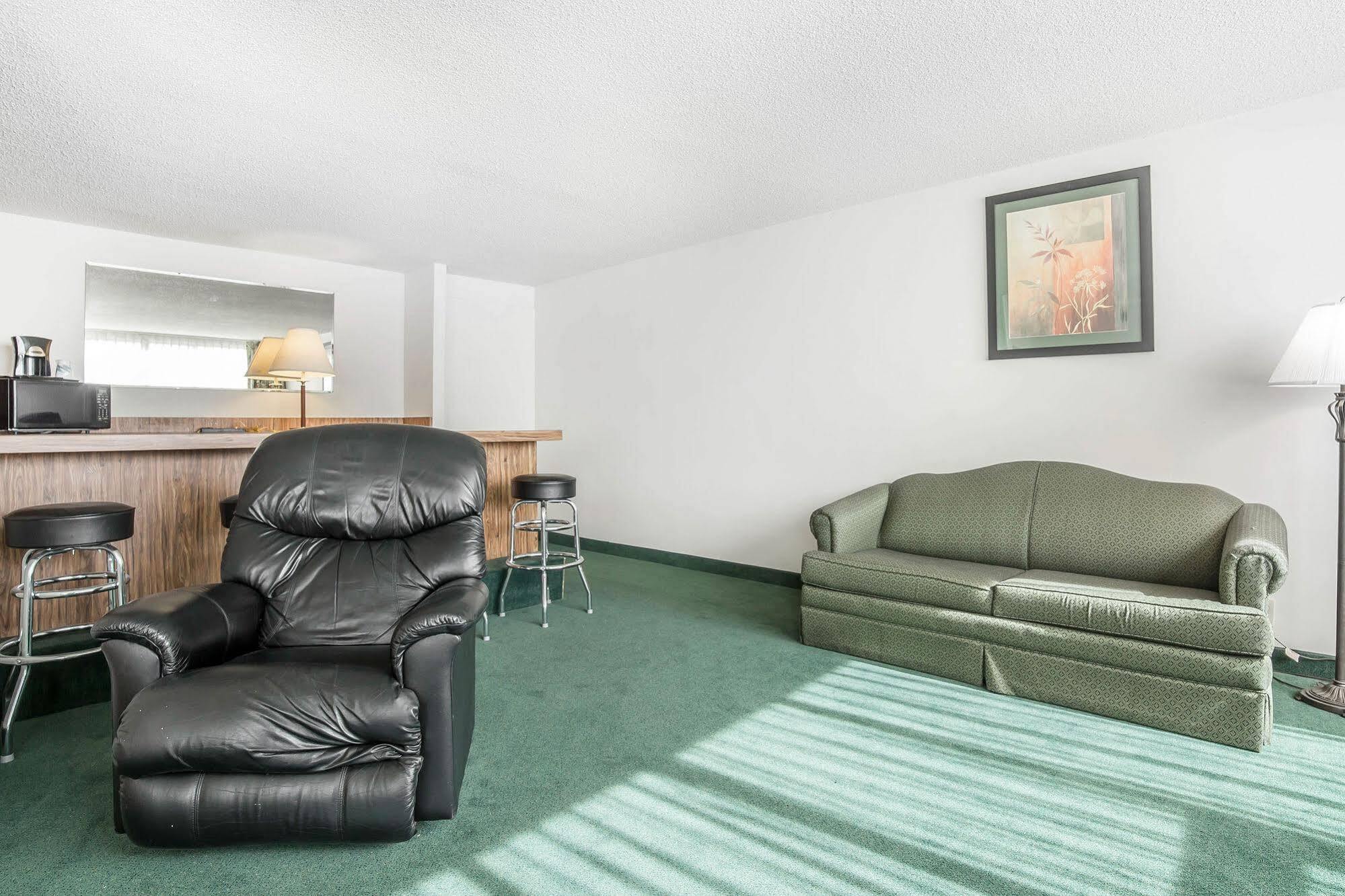 Baymont By Wyndham Center Hotel Great Falls