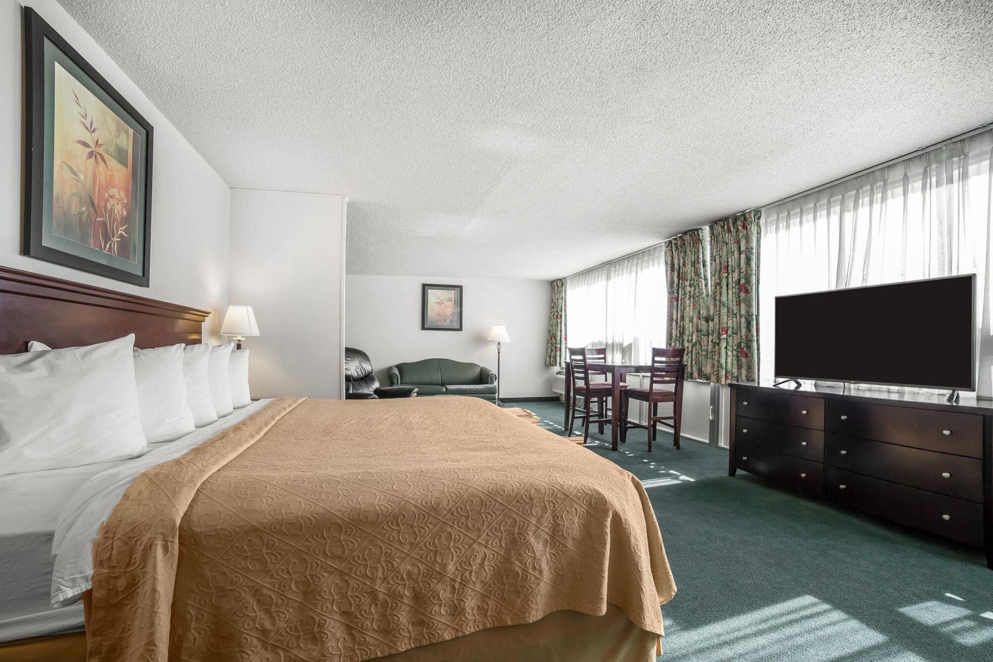 Hotel Baymont By Wyndham Center